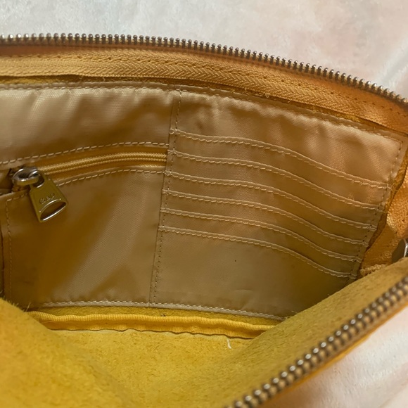 Gap leather pouch - Picture 6 of 8